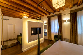 20201111_1534RM_DSC3071-HDR-300x200.jpeg