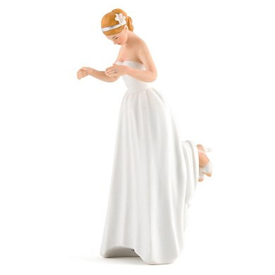Romantic Resin Bride Groom Hug Figurine Wedding Carfts Cake Decoration Toppers | Malaysia - View #8