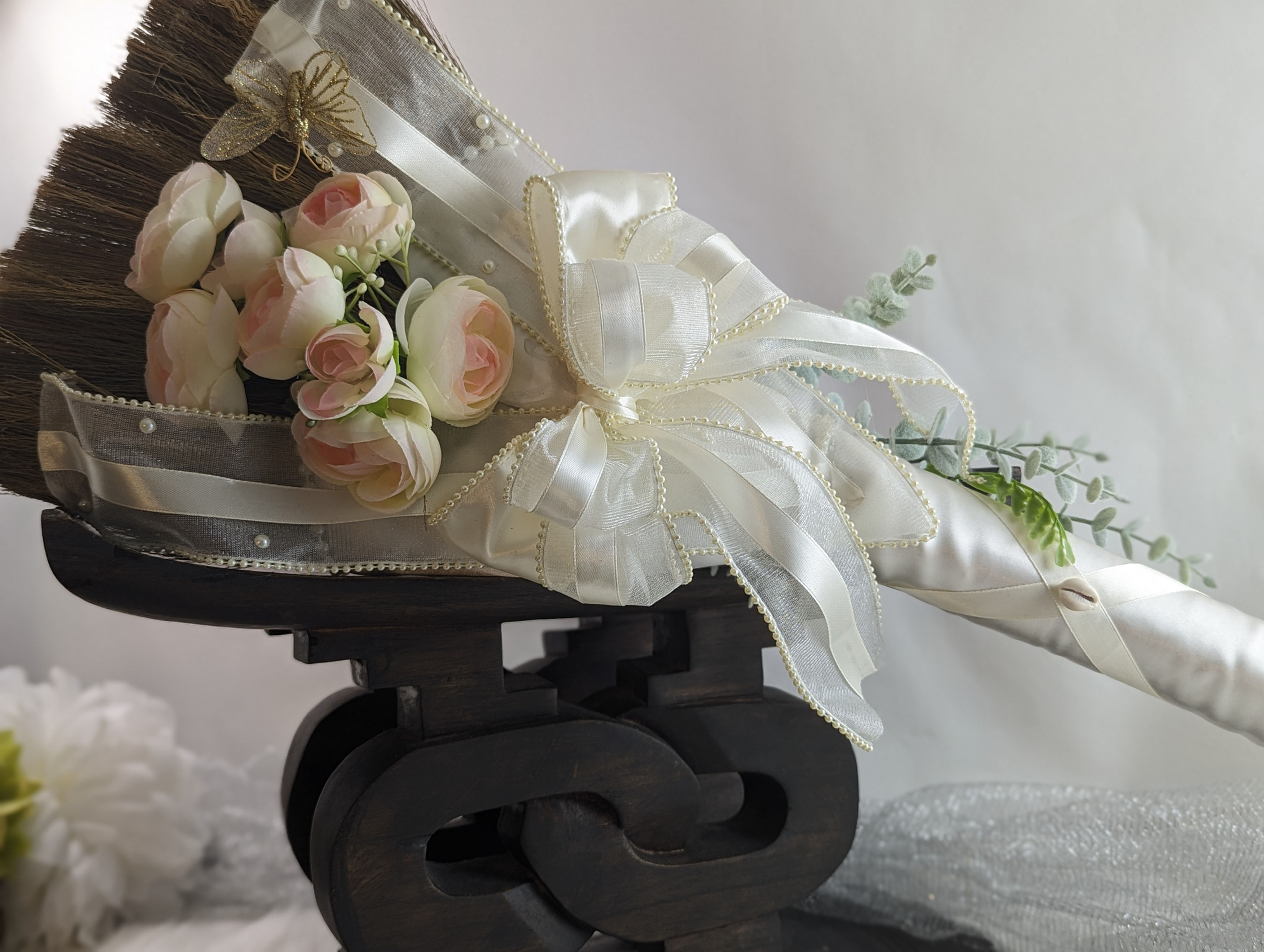 Ivory Romance 36" bouquet style Wedding Jumping Broom