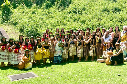 KumusCelebrationAllHalau.jpeg