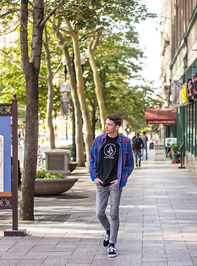 Utah Senior Photography Session on Salt Lake Main Street