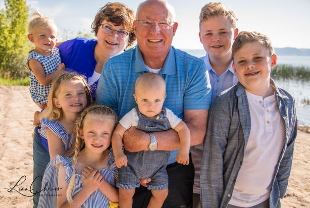 Salt Lake City extended family photos near bear lake utah