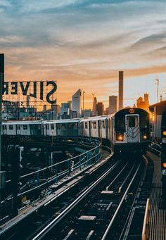 New York from the Margins: Esteban Escalona and the Urban Poetics of No Loitering-Prohibido Hanguear