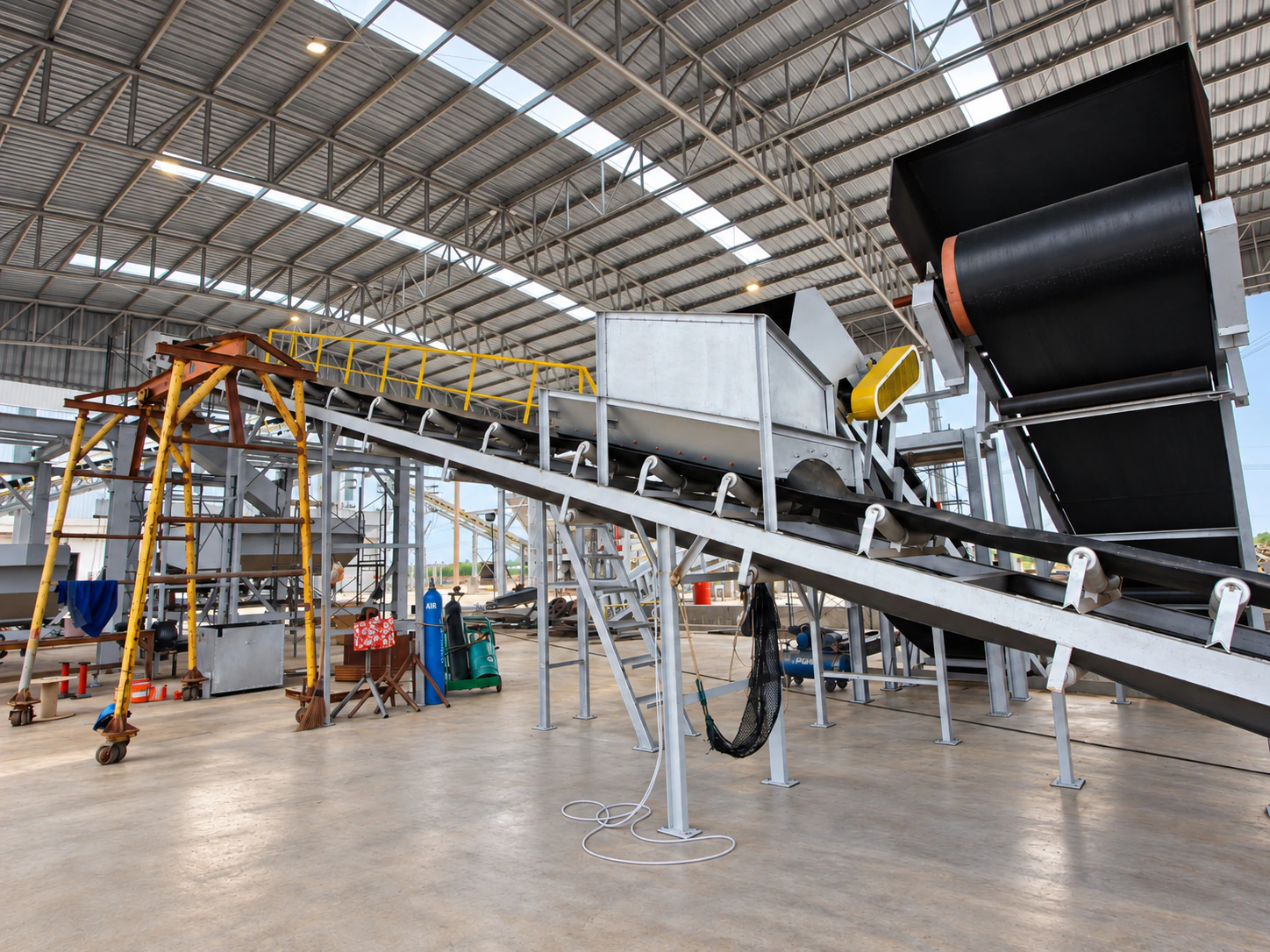 Raw material preparation stage in the hardboard factory