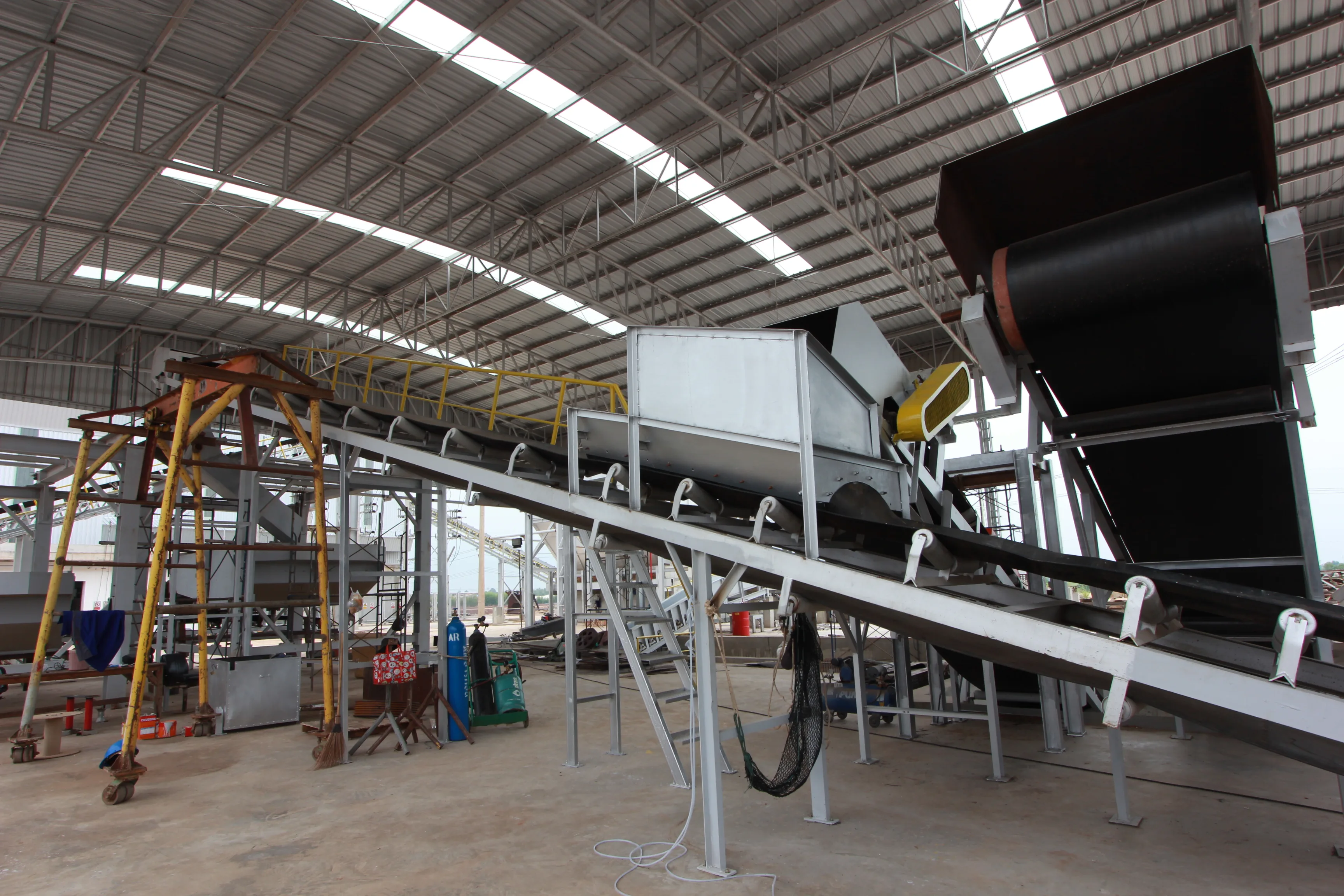 Raw-material preparation equipment at the factory