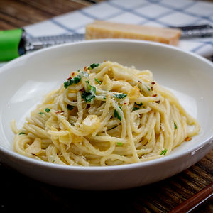 PASTA AGLIO E OLIO