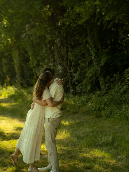 Shooting couple engagement