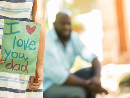 Gift for Fathers: Celebrating Dad with the Perfect Present