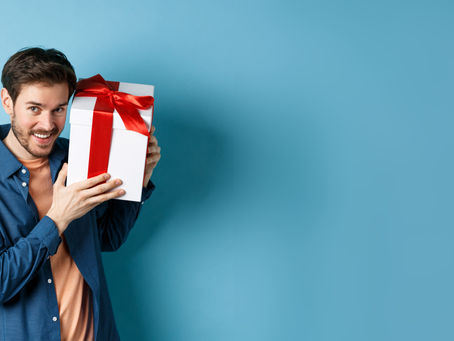 Gift Boxes for Men: Unwrapping the Joy in Every Surprise