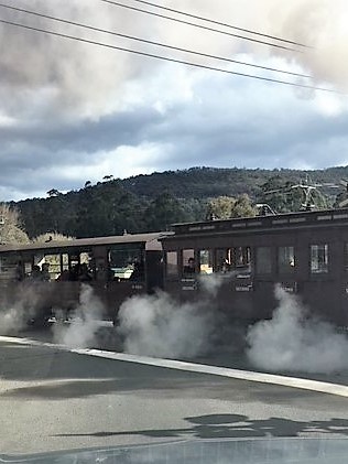 Puffing Billy at Cockatoo Crossing - 29 