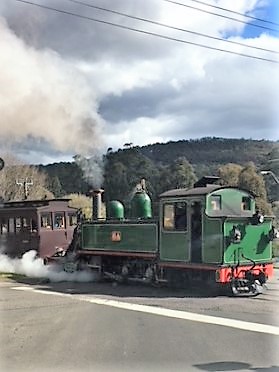 Puffing Billy at Cockatoo Crossing - 29 