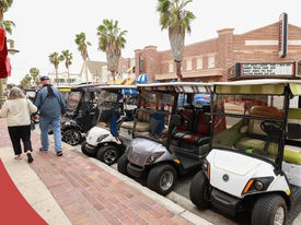 Charleston SC's Best Neighborhoods for Golf Cart Living 