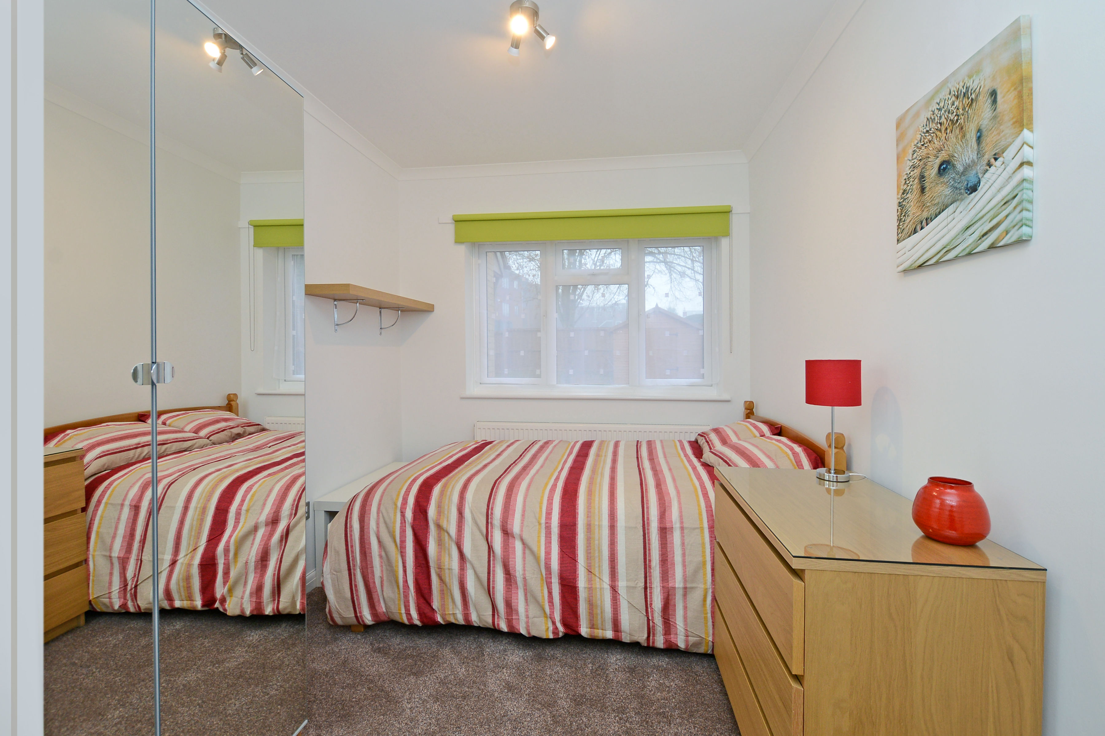 Rm 5 - 1A Rickman Crescent, Addlestone, Surrey, KT15 2UB