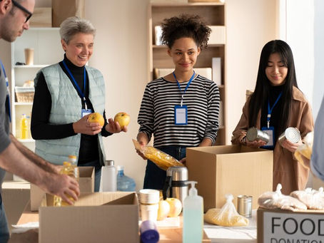 Além do Emprego: O Papel Transformador do Trabalho Voluntário