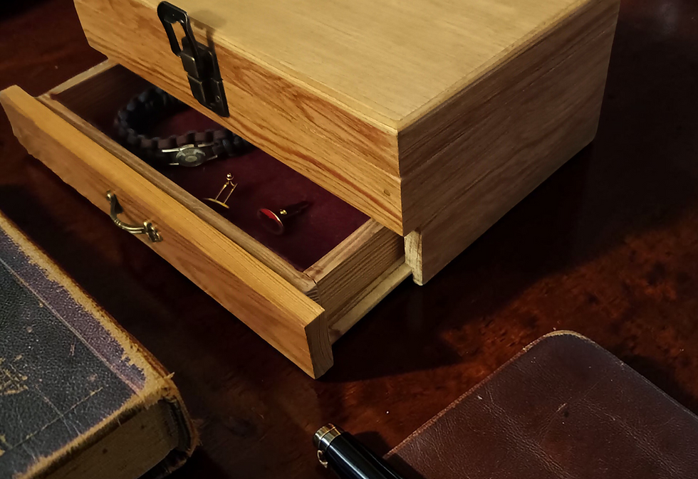 Thumbnail: military medal box