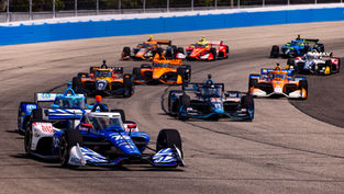 Leaders lament “miserable” lapped-traffic etiquette in IndyCar’s Milwaukee Race 2
