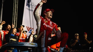 Wounded Newgarden “missing link” no more in Gateway win