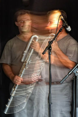 35596_1662067482952_3841997_n.jpg