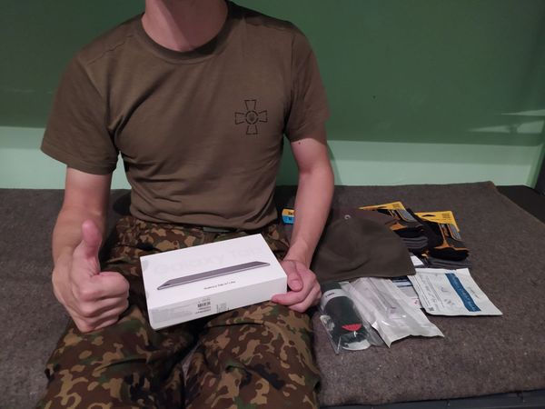 Tablets and warm clothes | Планшети і теплі речі