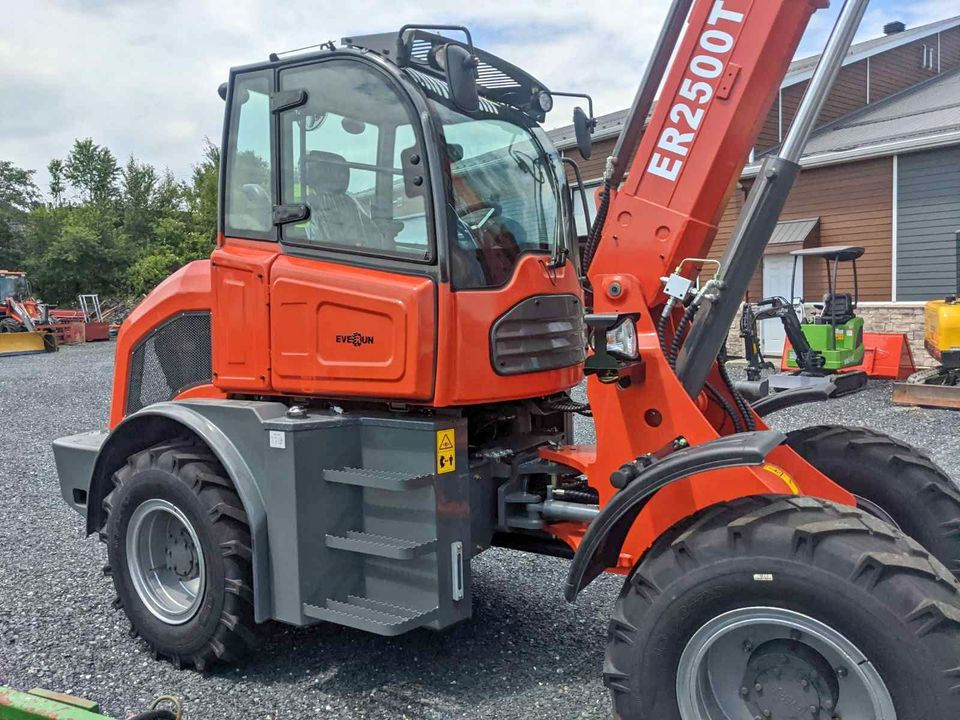 Miniature : 2024- Loader Everun ER2500T