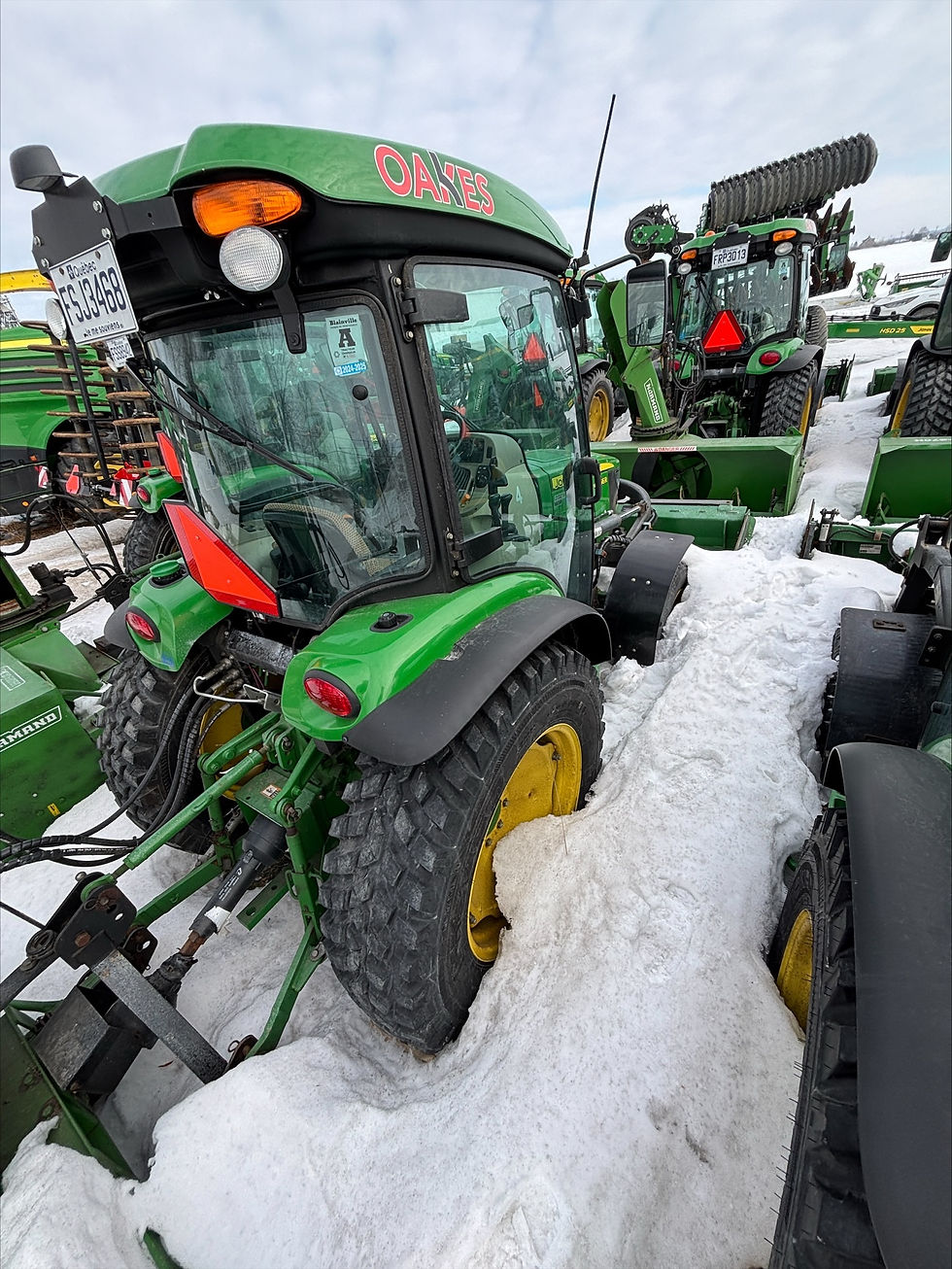 Miniature : 2023- John Deere 4066 R avec lame et souffleur, prix tout équipé