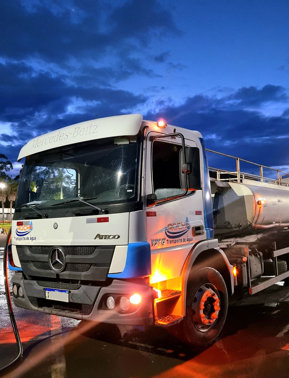 Caminhão Pipa