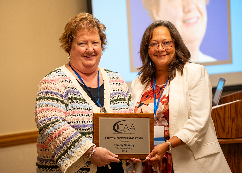 Tammy Shadley (LEFT) receives ICAA's Ernest Sheetz Mentor Award from Aimee Bell, an advancement officer at Case Western Reserve University who is ICAA's immediate past president.