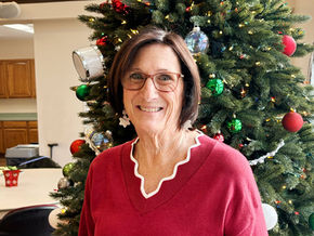 Clinton County HoHo Shop Provides Christmas Gifts to Children in Need