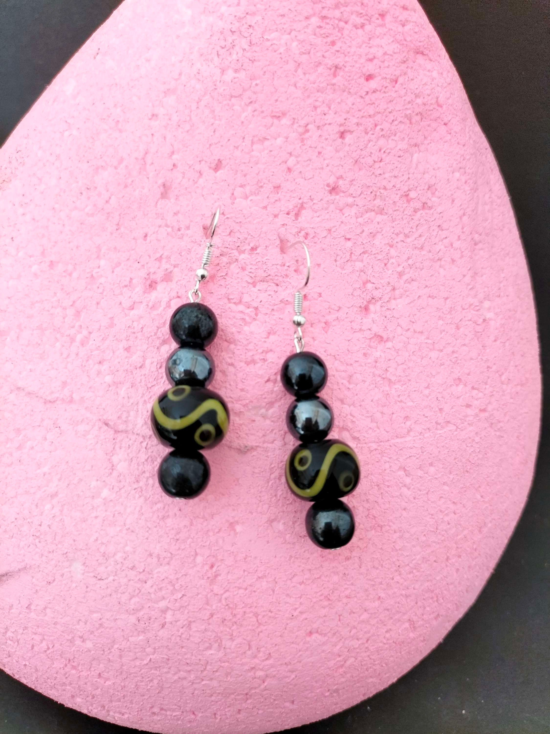Handmade lampwork earings.