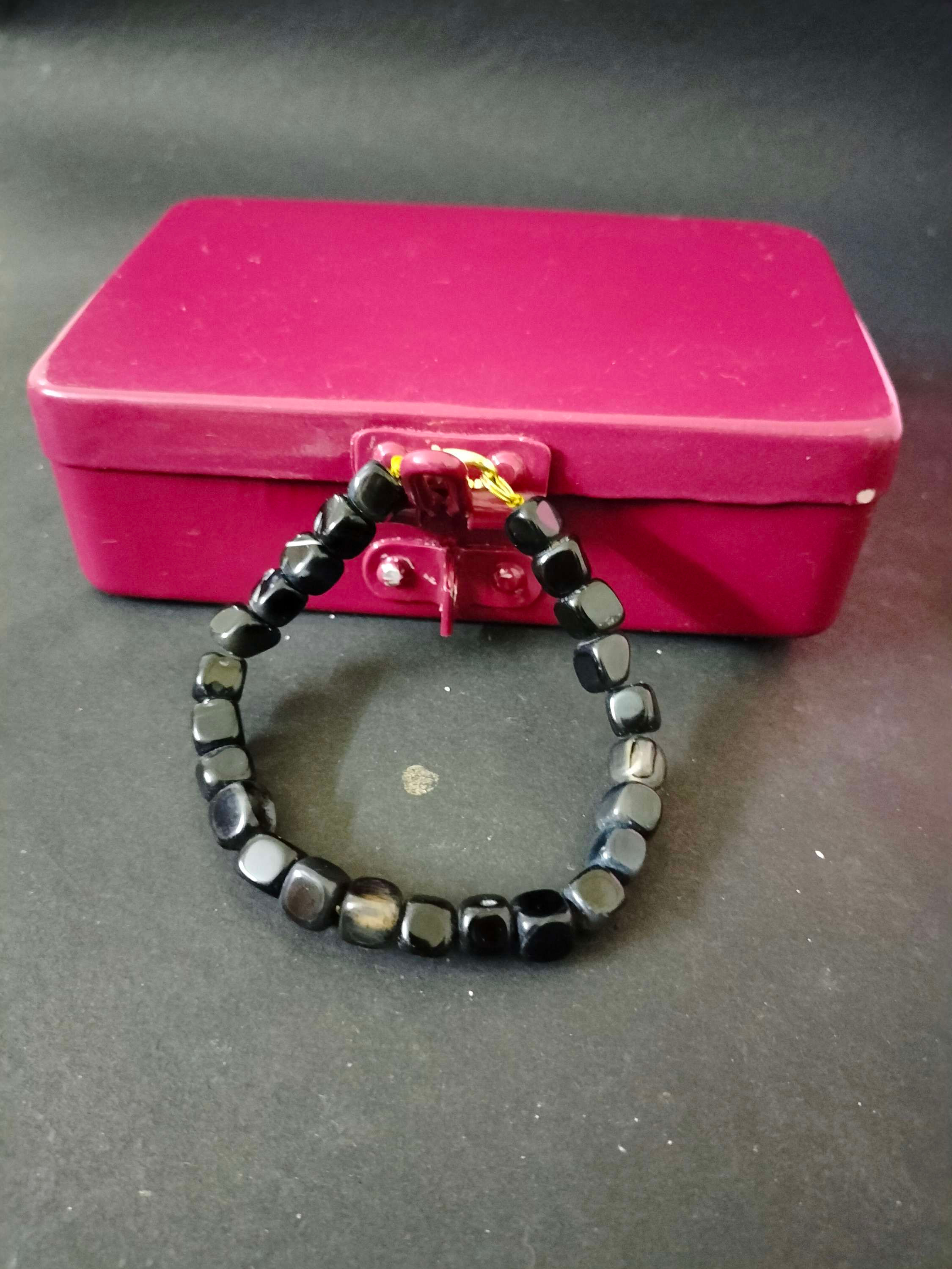 Natural agate Onyx beads bracelet.