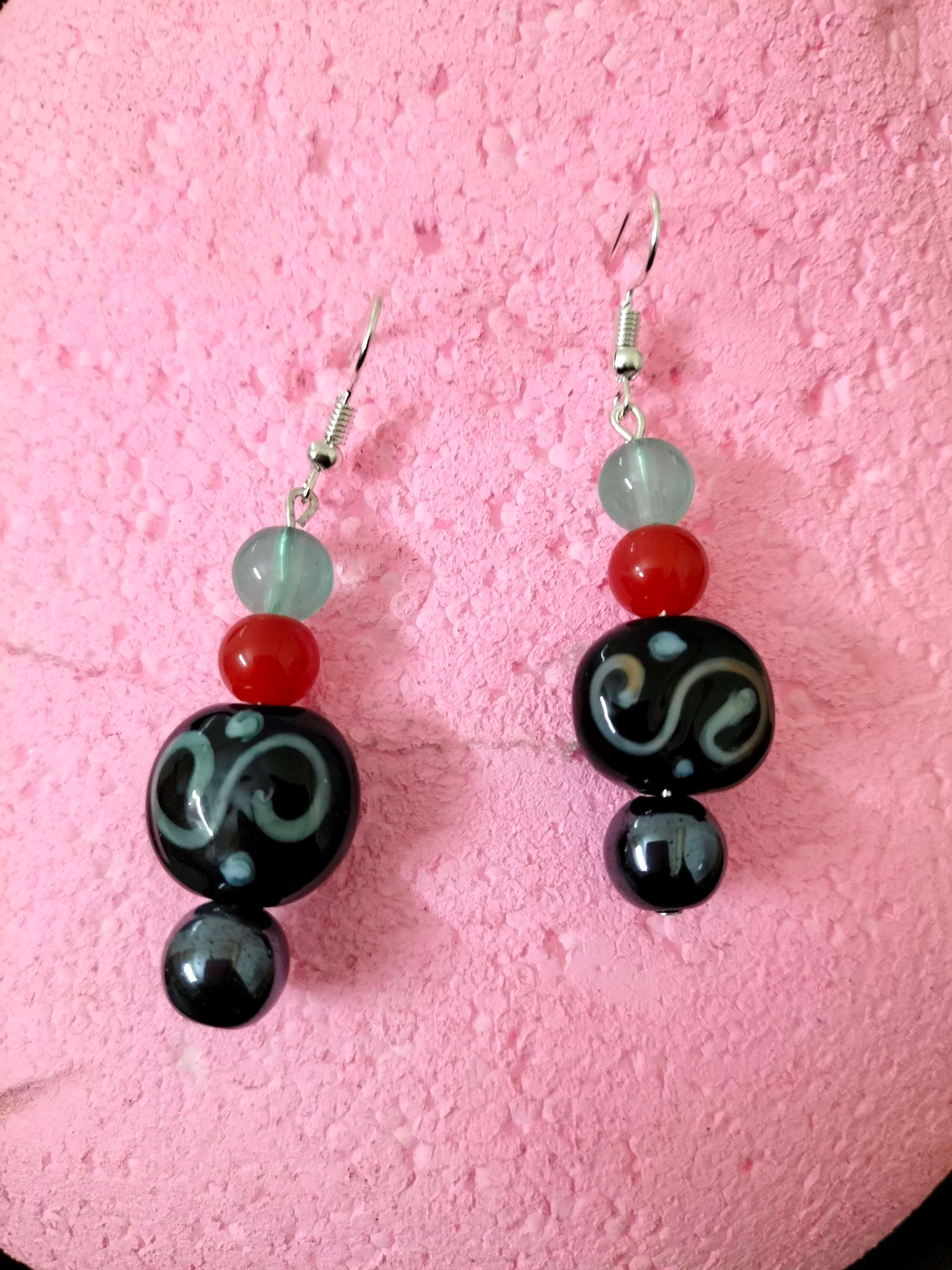 Handmade lampwork earings.