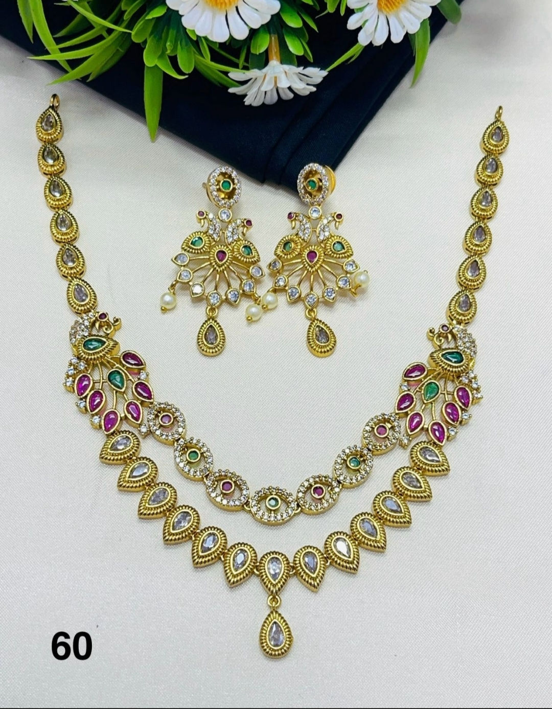 Diamond necklace set