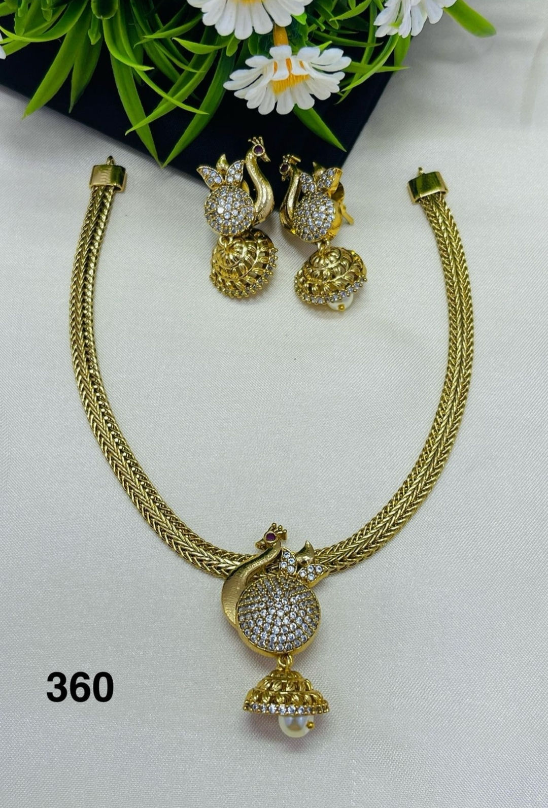 Gold plated necklace set