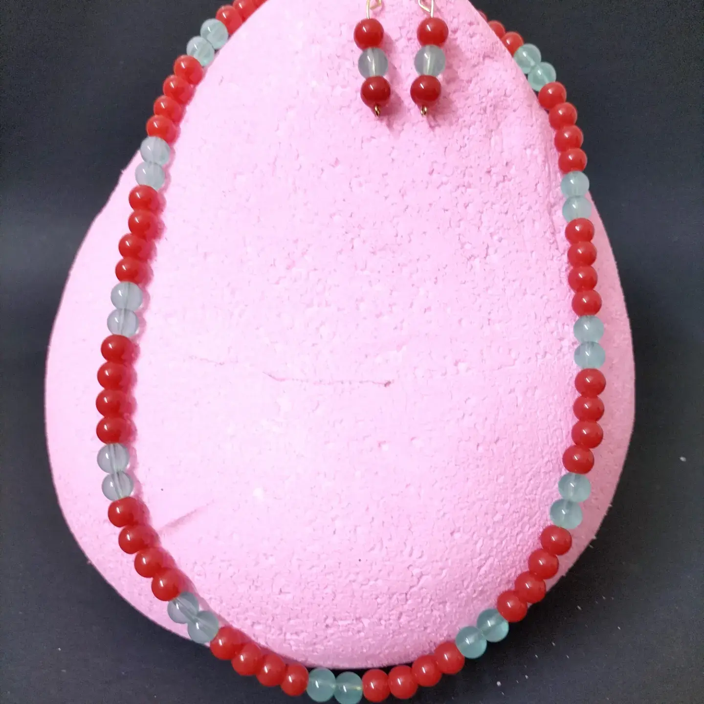 Glass bead necklace set 