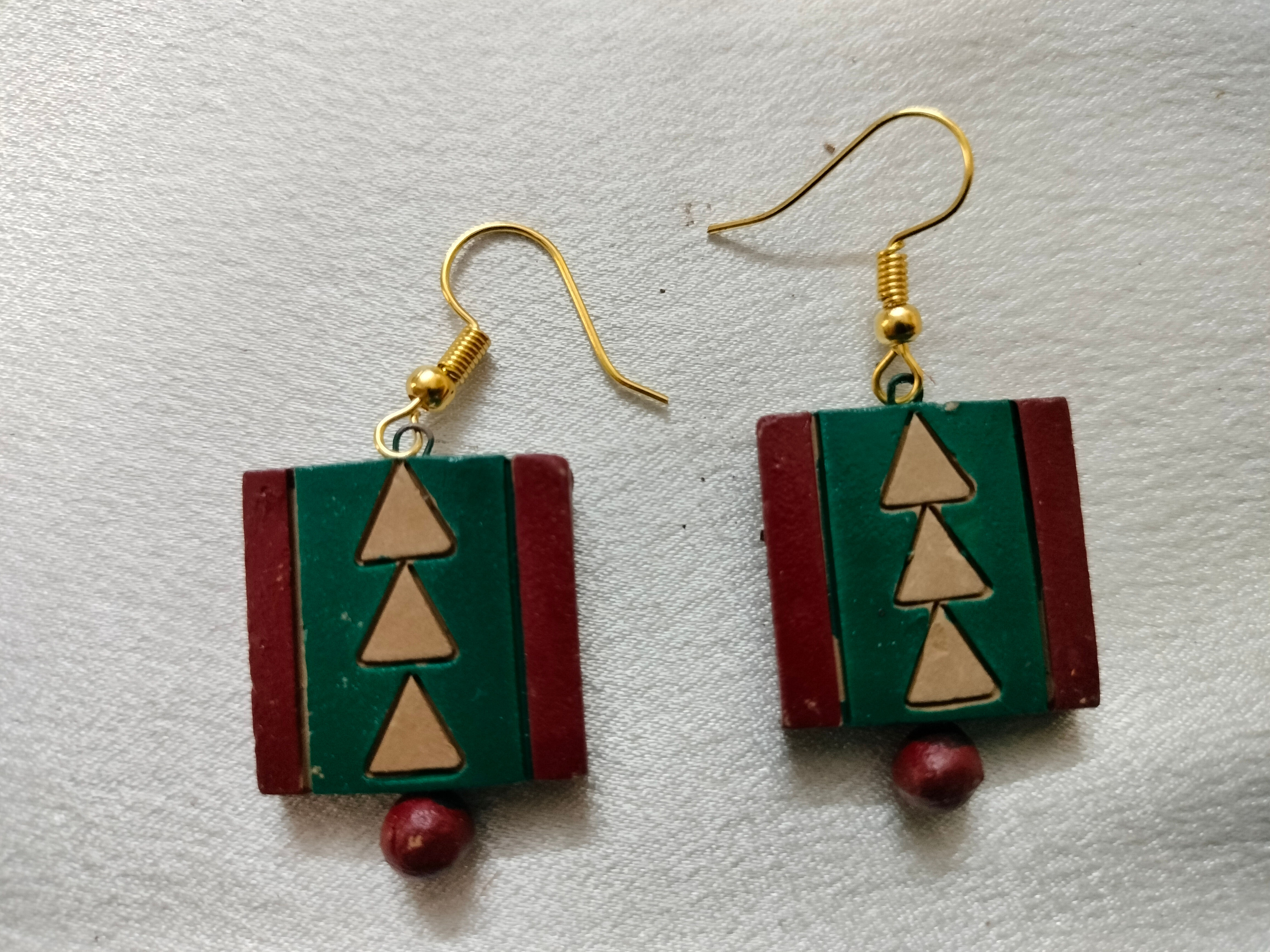 Geometric pattern Terracotta hagging earrings