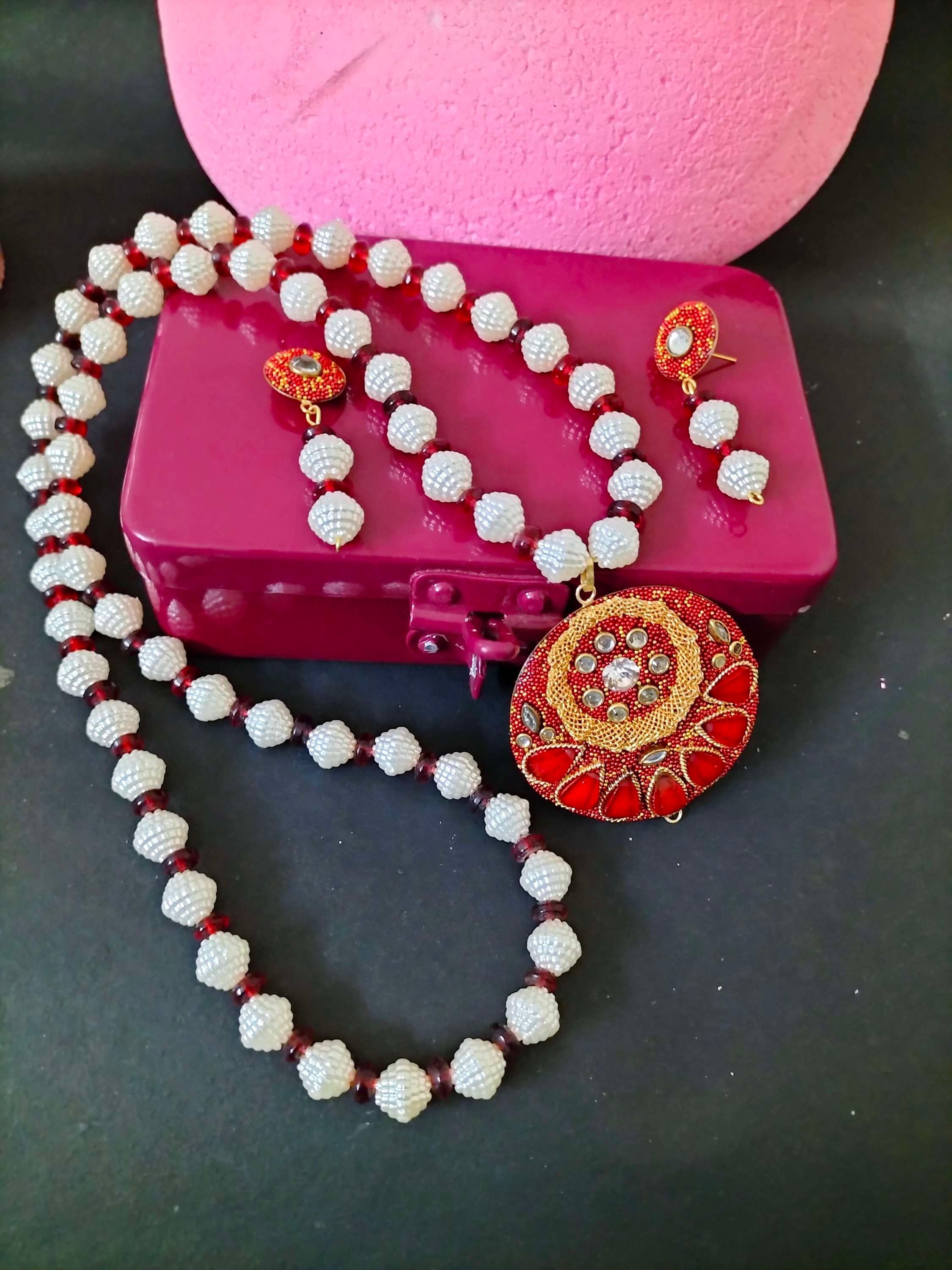 Jaipuri pendant with beads long chain.