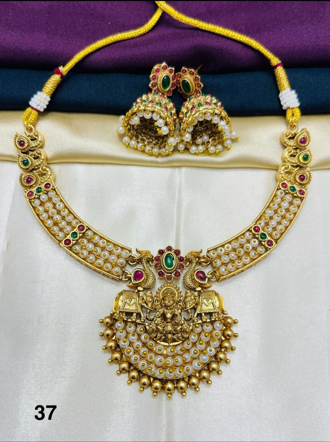 Moti necklace set 