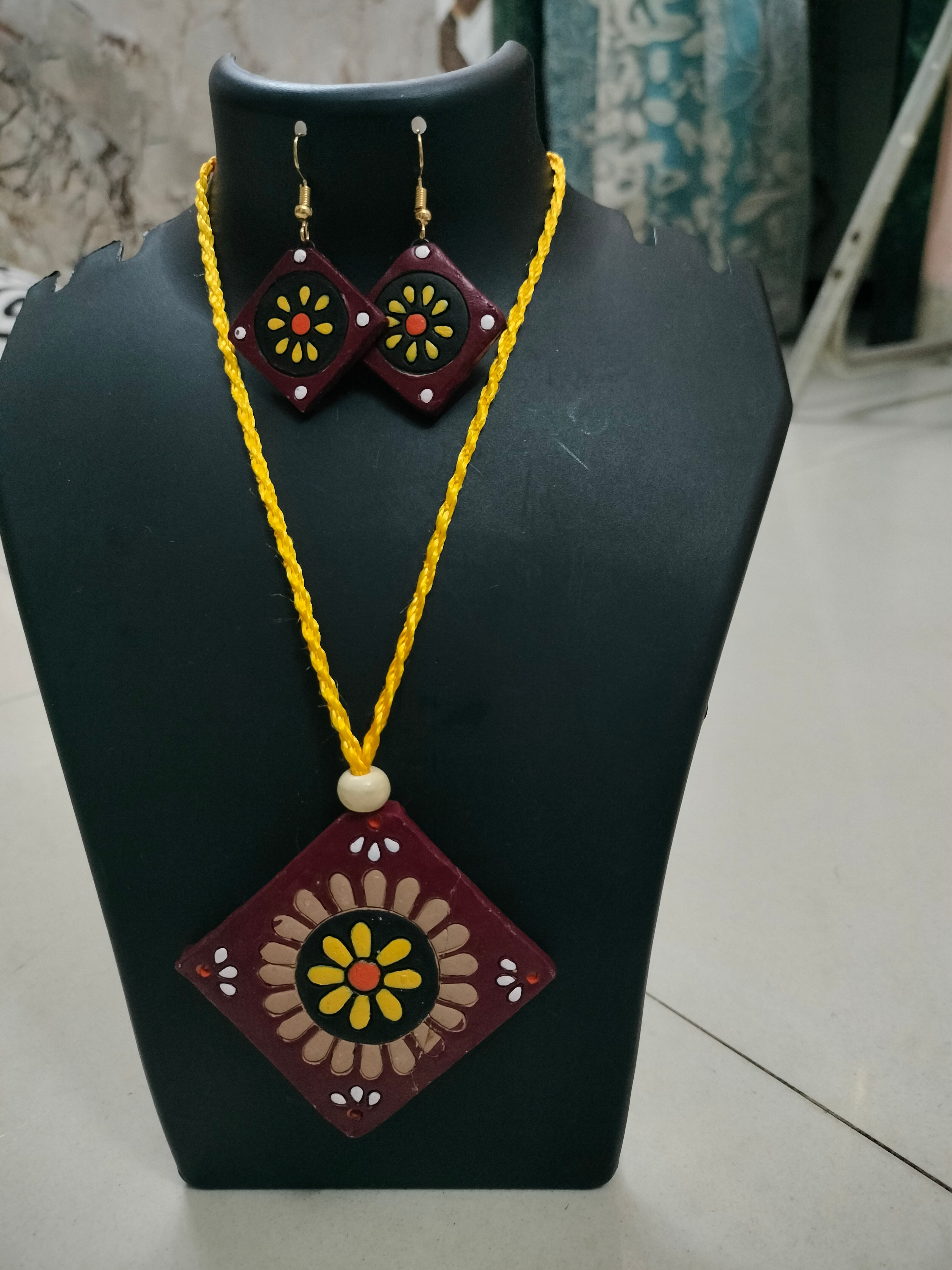Terracotta adjustable necklace set