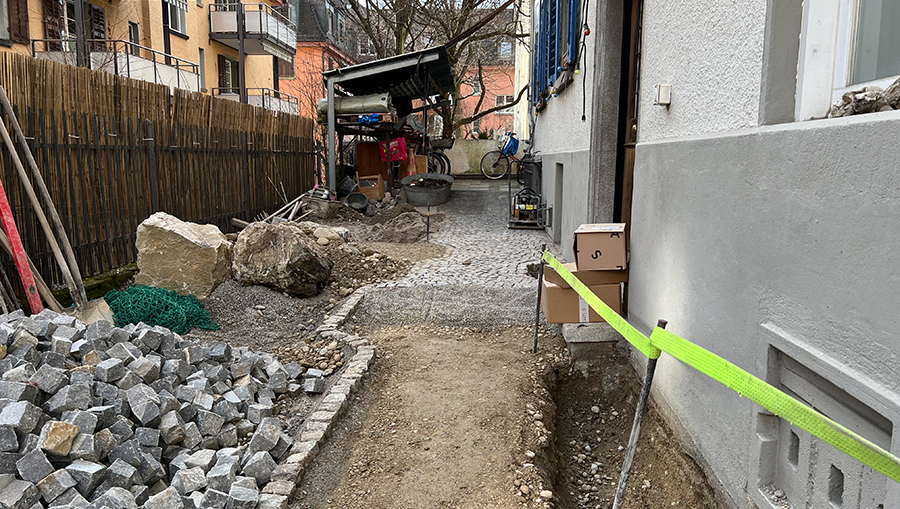 Zugang Liegenschaft naturnaher