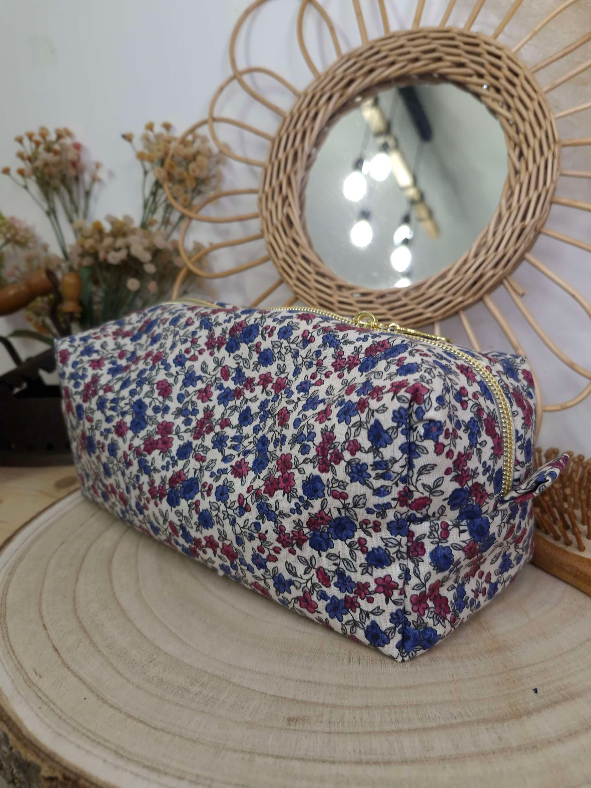 Trousse de Toilette Matelassé Fleuri