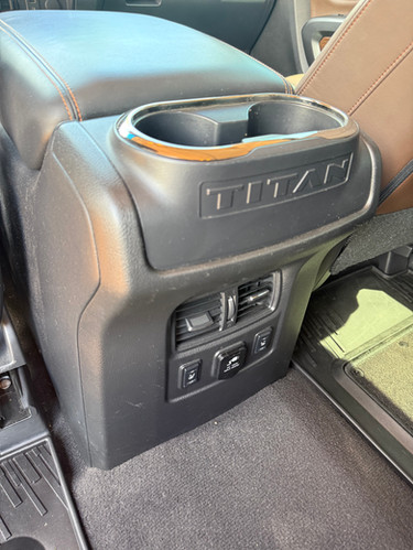 NISSAN TITAN PLATINUM RESERVE 2016
