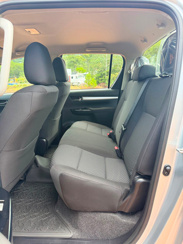 TOYOTA HILUX 2.4L 2027