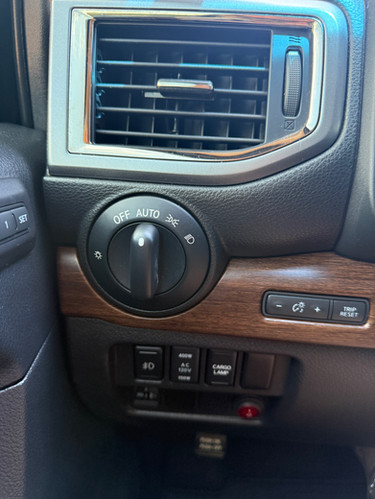 NISSAN TITAN PLATINUM RESERVE 2016