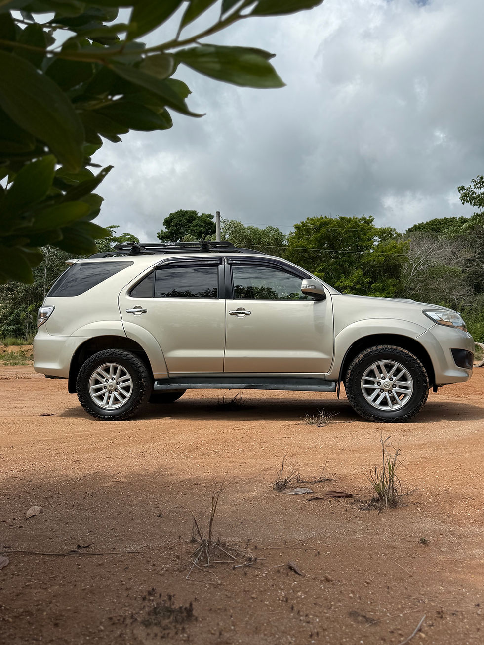 Thumbnail: 2014 Toyota Fortuner SRV