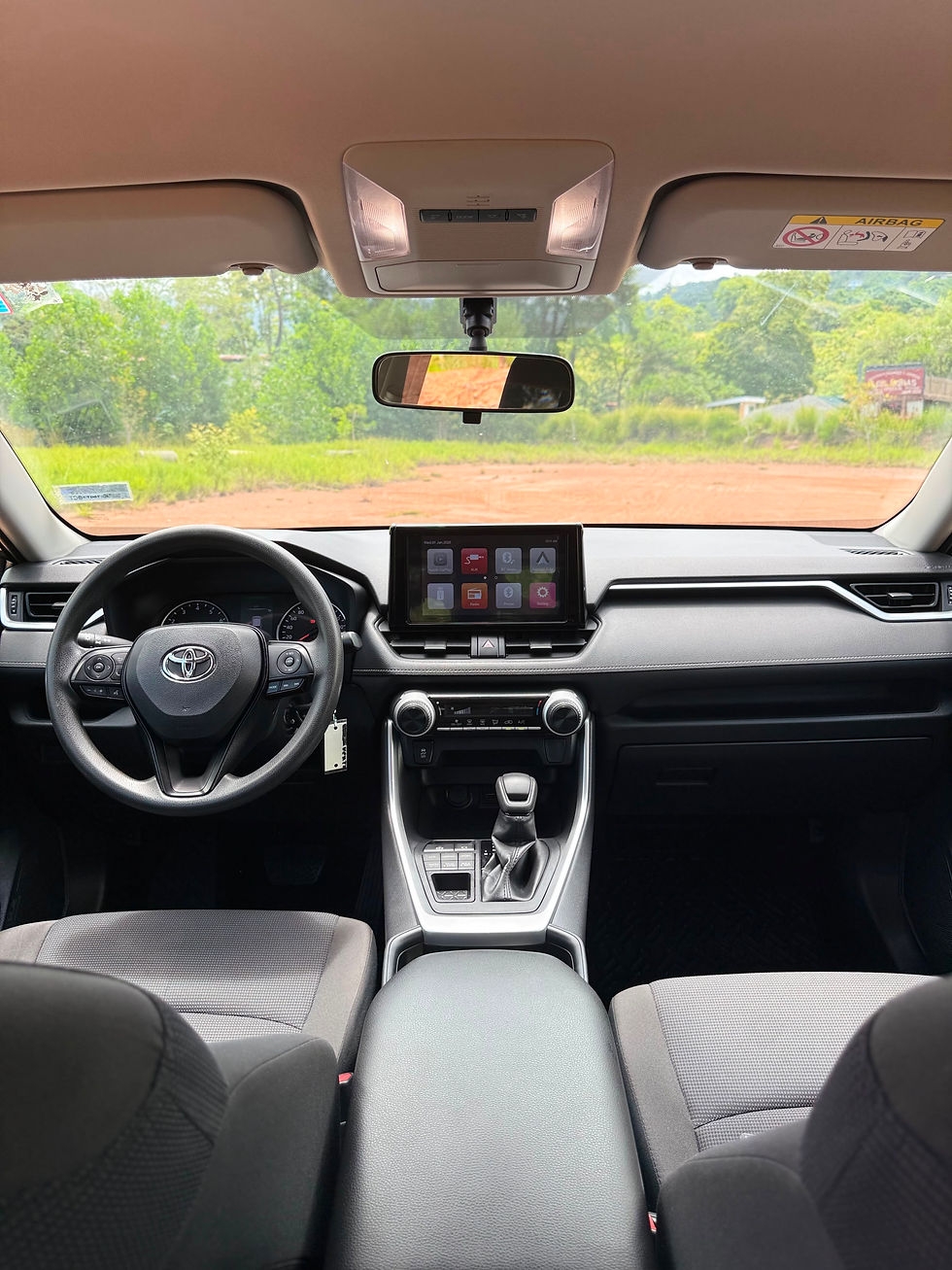 Miniatura: 2023 Toyota Rav4 AWD
