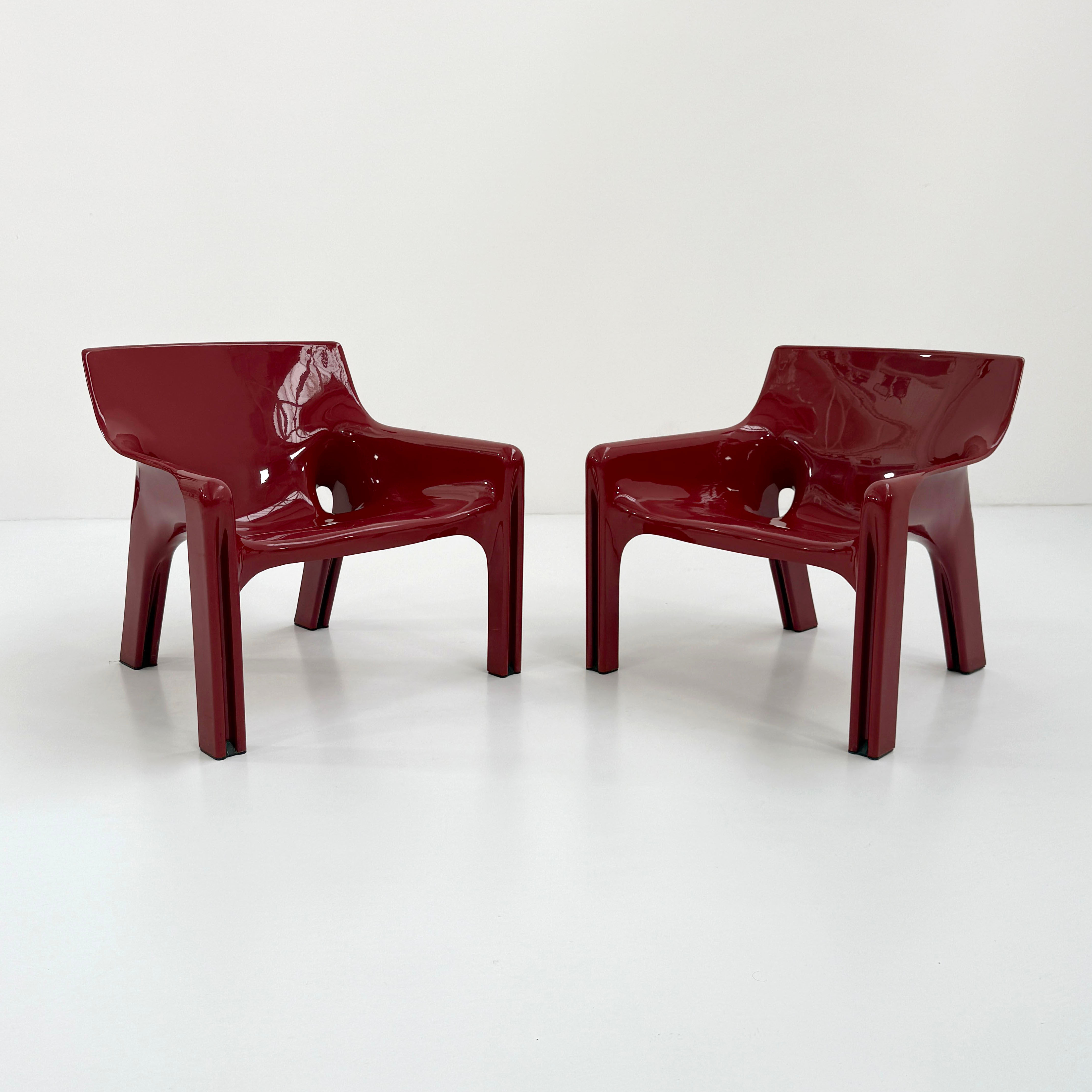 Pair of Vicario Lounge Chairs by Vico Magistretti for Artemide, 1970s - SOLD