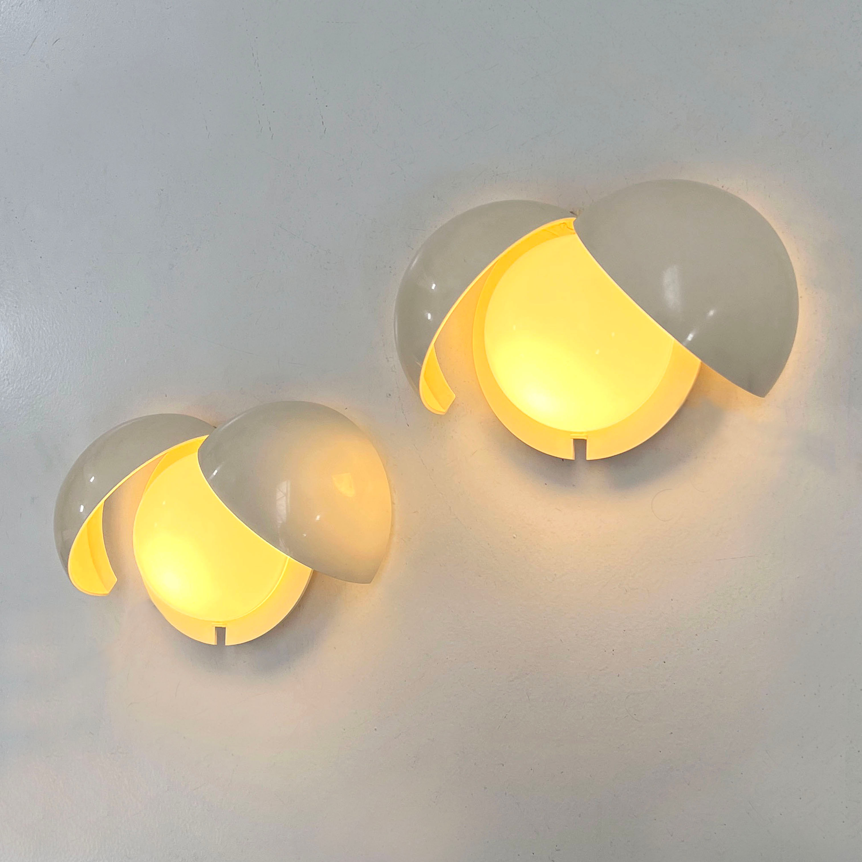 Pair of Lampira Wall Lights by G. Piero & A. Monti for Fontana Arte, 1970 - SOLD