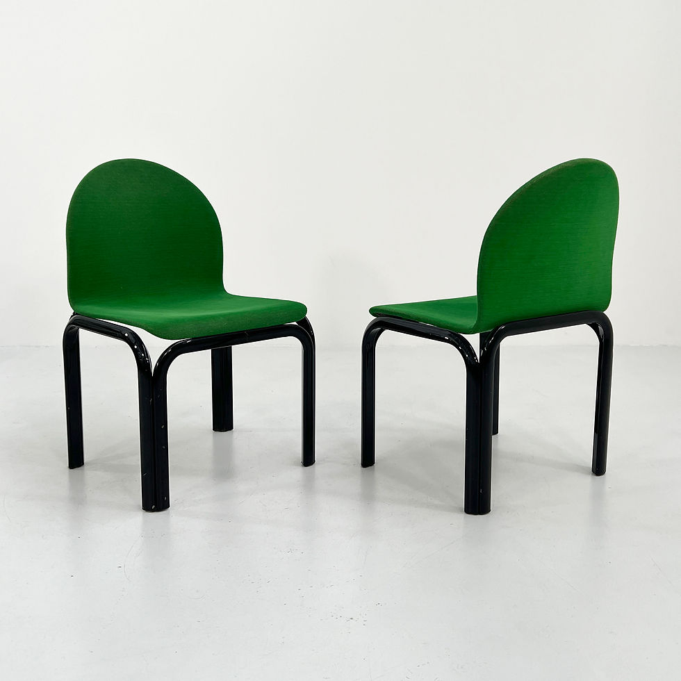 Thumbnail: Set of Orsay Dining Chairs by Gae Aulenti for Knoll International, 1970s - SOLD