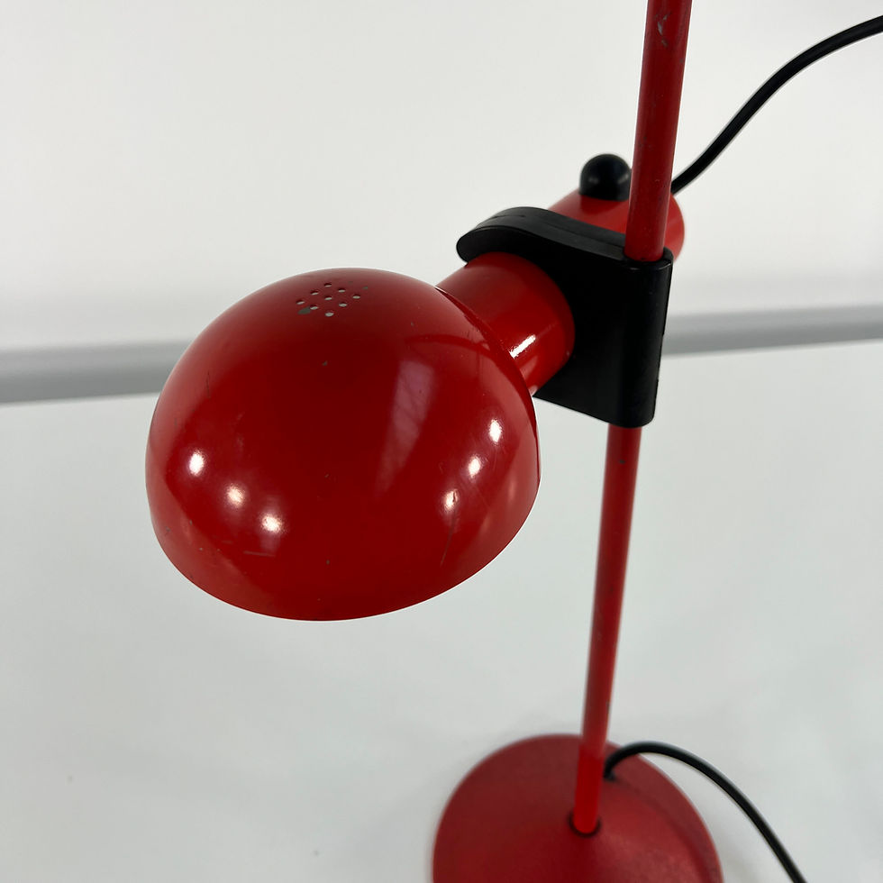 Thumbnail: Red Table Lamp by R. Barbieri & G. Marianelli for Tronconi, 1980s - SOLD