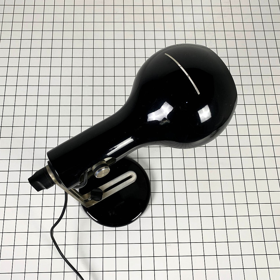 Thumbnail: Flash Table Lamp by Joe Colombo for Oluce, 1960s - SOLD
